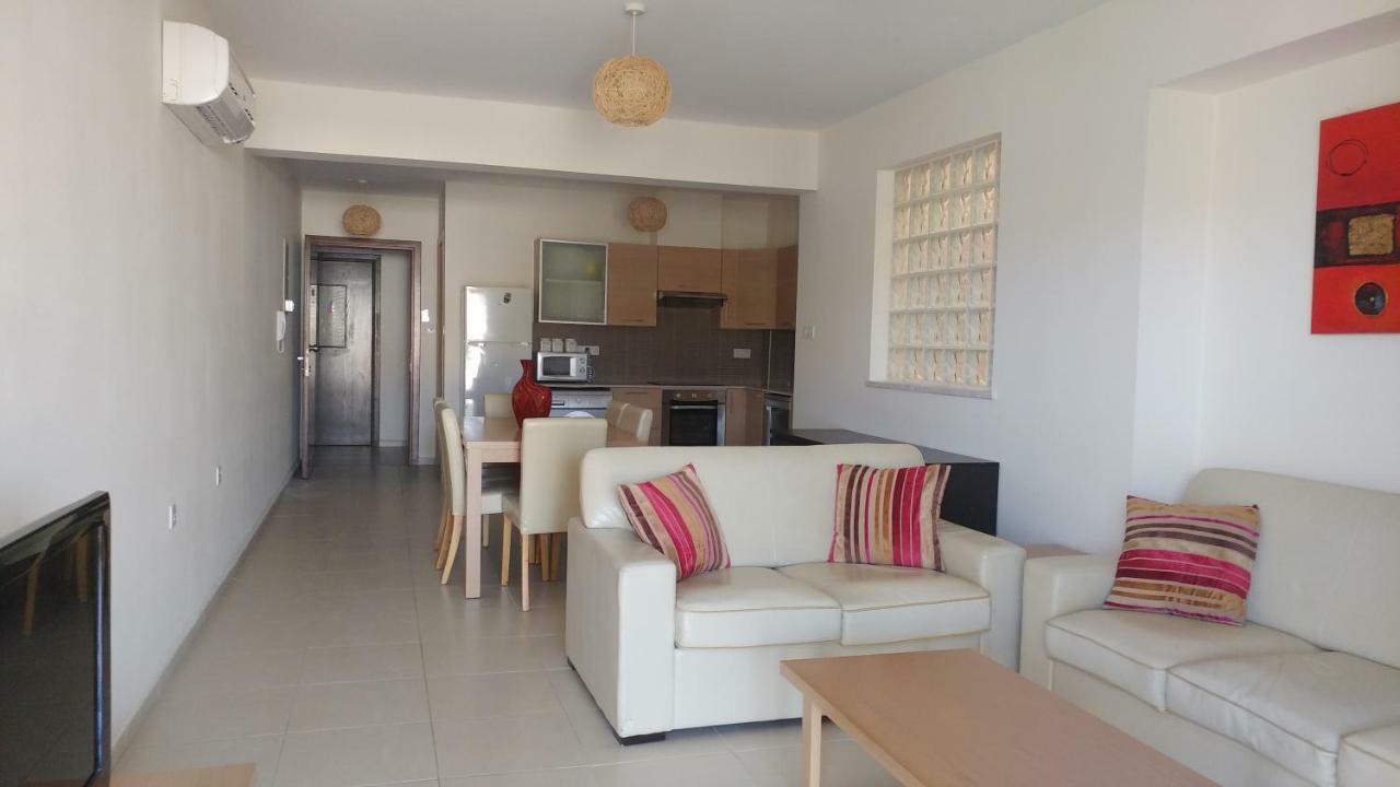 Pyla Gardens A102 Apartamento Exterior foto